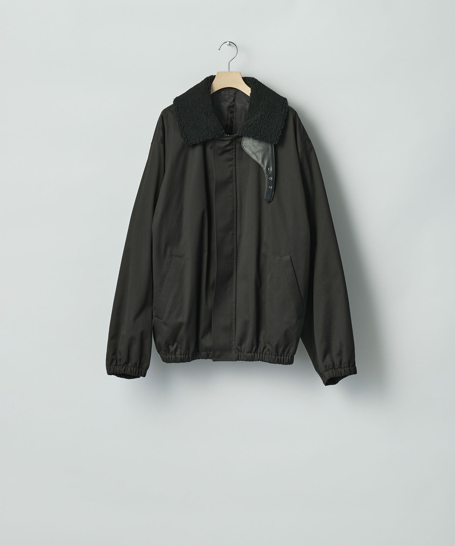 ssstein / シュタイン】MOUTON COLLAR PADDED JACKET - BLACK | 公式