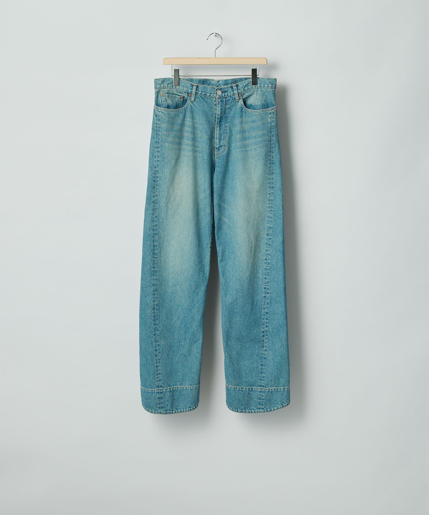 ssstein / シュタイン】TWIST CUT DENIM JEANS - INDIGO | 公式通販