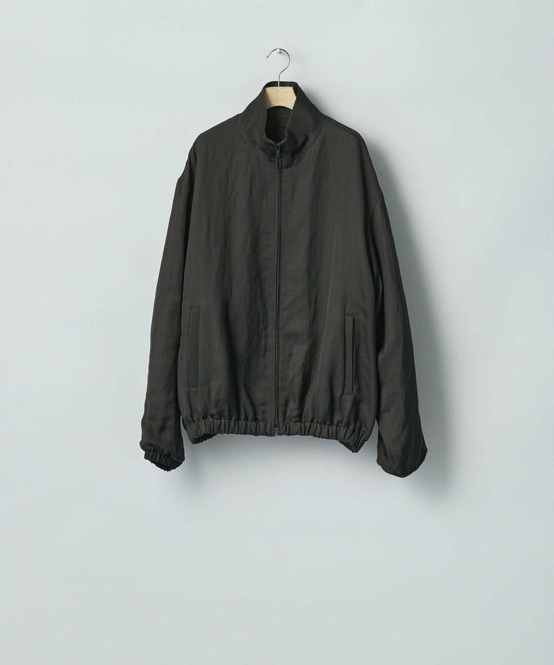 ssstein(シュタイン)のVIS/LI BRIGHT TWILL SHIRRED LIGHT ZIP JACKET - DARK CHARCOALの公式通販サイトsession福岡セレクトショップ