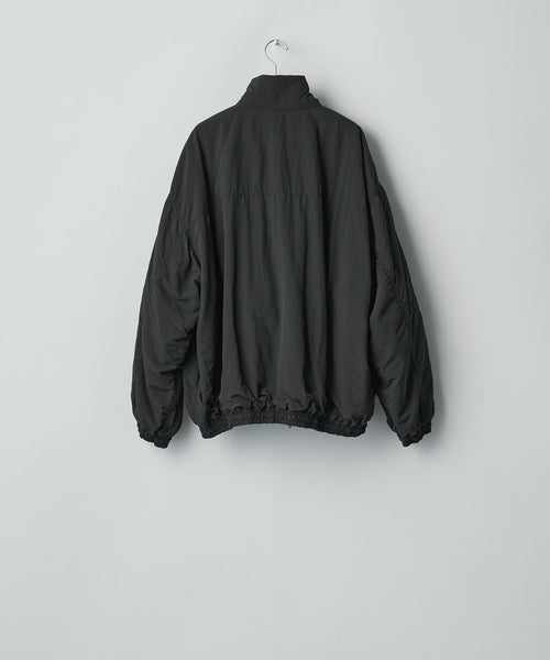 ssstein × UMBRO】CO/NY POPLIN PADDED JACKET - BLACK | 公式