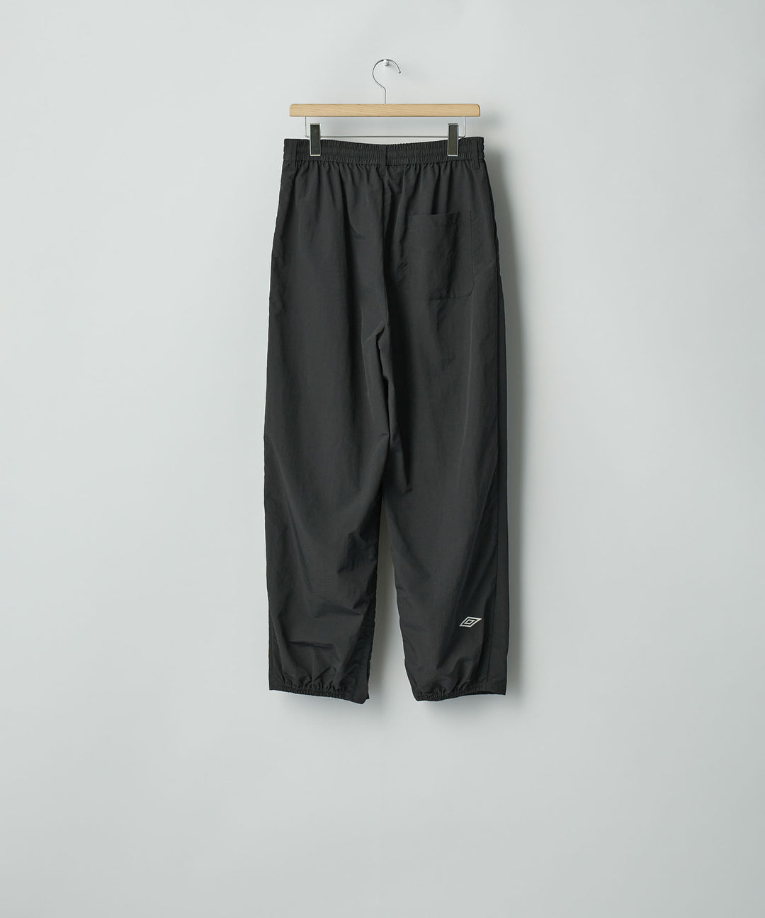 ssstein×UMBRO(シュタイン×アンブロ)のCO/NY POPLIN TRACK TROUSERS - BLACKの公式通販サイトsession福岡セレクトショップ
