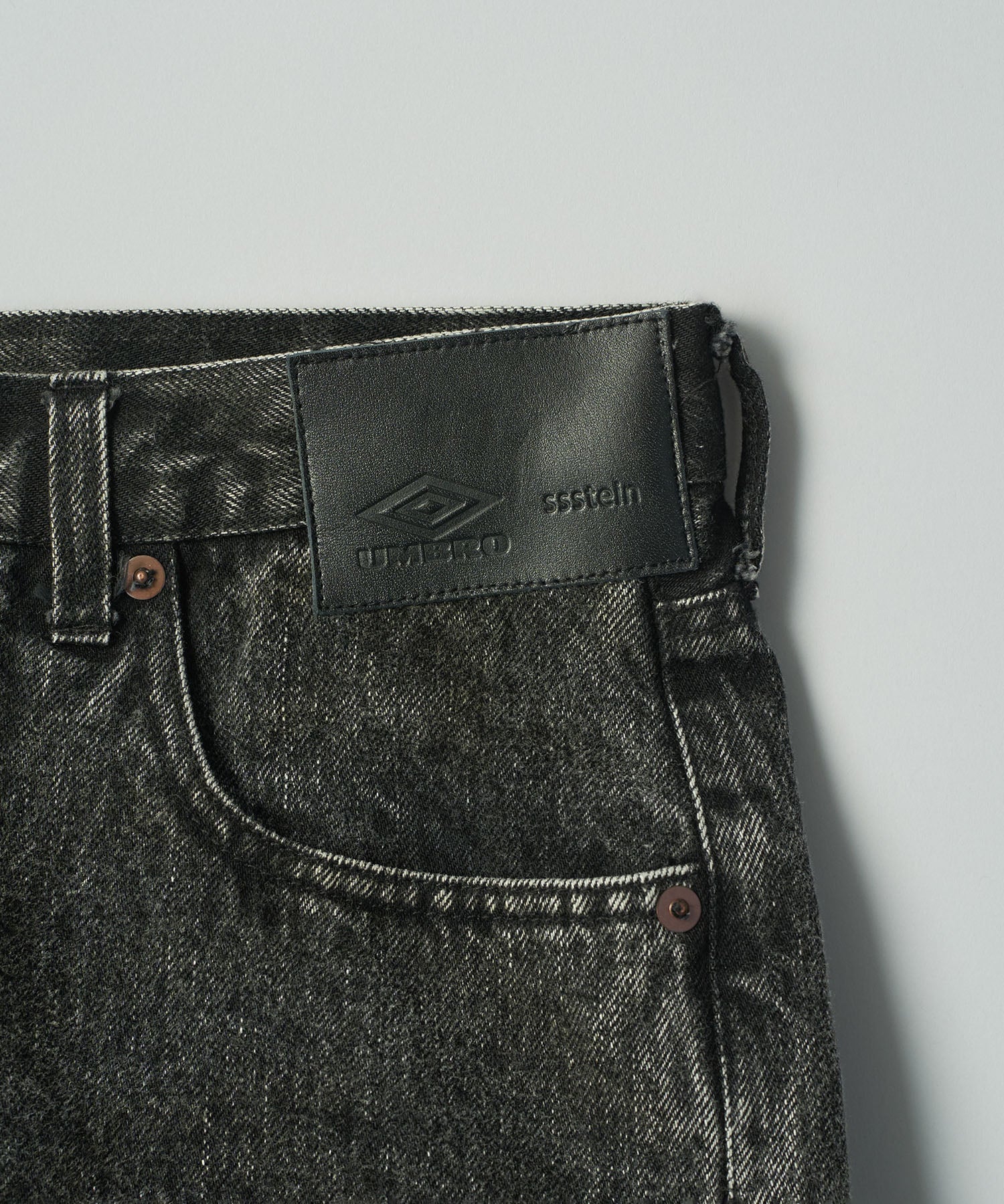 ssstein×UMBRO(シュタイン×アンブロ)のDEFORMATION WIDE DENIM JEANS - BLACKの公式通販サイトsession福岡セレクトショップ