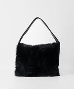 画像をギャラリービューアに読み込む, ssstein(シュタイン)の24AWコレクション SHEEP FUR FLAP SHOULDER BAG - BLACKxBLACK 公式通販サイトsession福岡セレクトショップ
