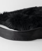 画像をギャラリービューアに読み込む, ssstein(シュタイン)の24AWコレクション SHEEP FUR FLAP SHOULDER BAG - BLACKxBLACK 公式通販サイトsession福岡セレクトショップ
