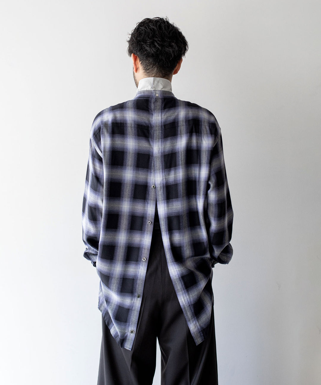 stein(シュタイン)の23AWコレクションOVERSIZED BREAKABLE LONG SHIRTのPURPLE OMBRE