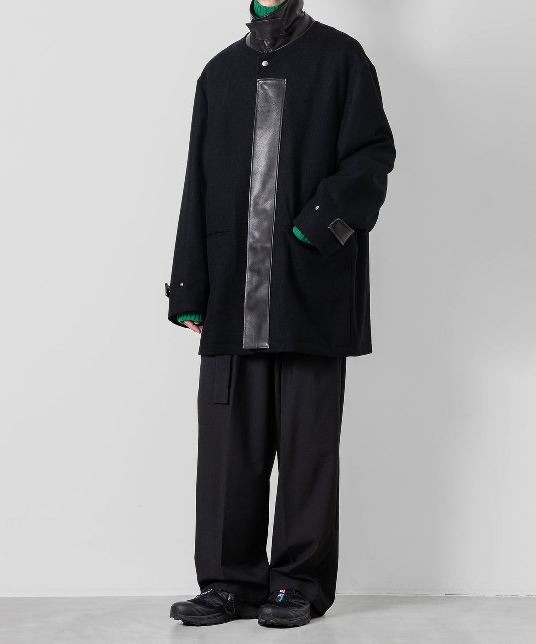 stein(シュタイン)の23AWコレクションLEATHER FLY FRONT LONG JACKETのBLACK