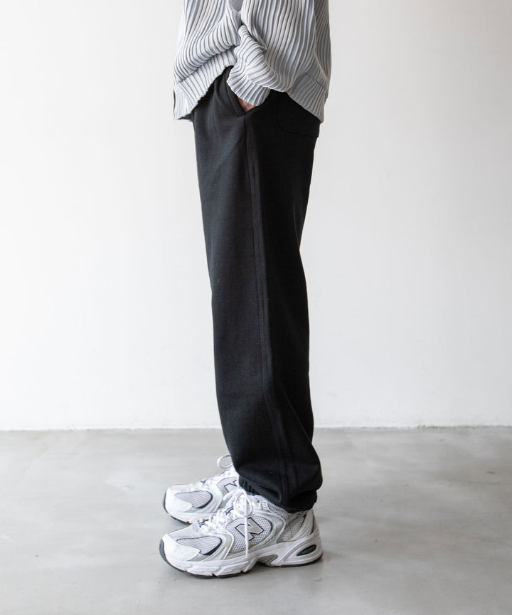 stein(シュタイン)の23AWコレクションUNTWISTED YARN SWEAT PANTS のBLACK