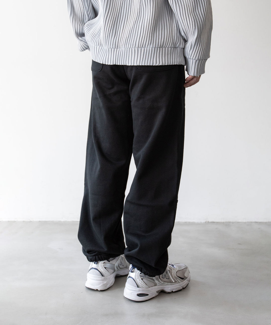 stein(シュタイン)の23AWコレクションUNTWISTED YARN SWEAT PANTS のBLACK