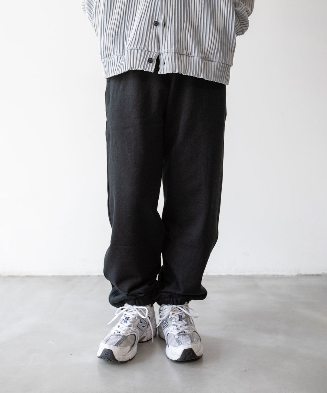stein(シュタイン)の23AWコレクションUNTWISTED YARN SWEAT PANTS のBLACK