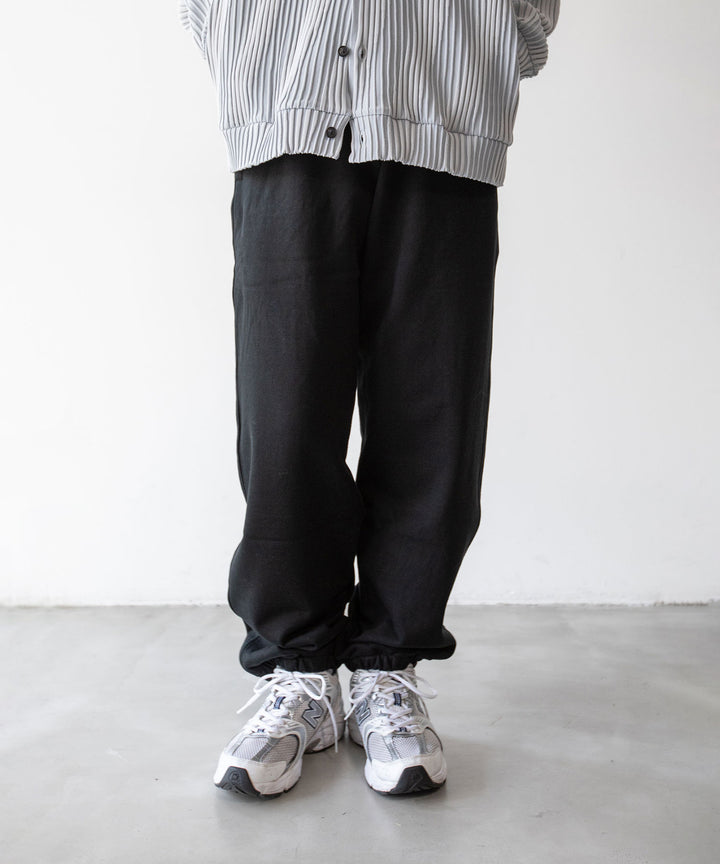 stein(シュタイン)の23AWコレクションUNTWISTED YARN SWEAT PANTS のBLACK
