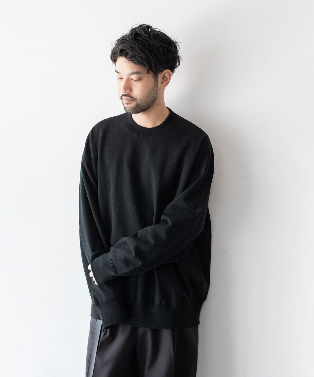 stein(シュタイン)の23AWコレクションOVERSIZED UNTWISTED YARN SWEAT LS のBLACK