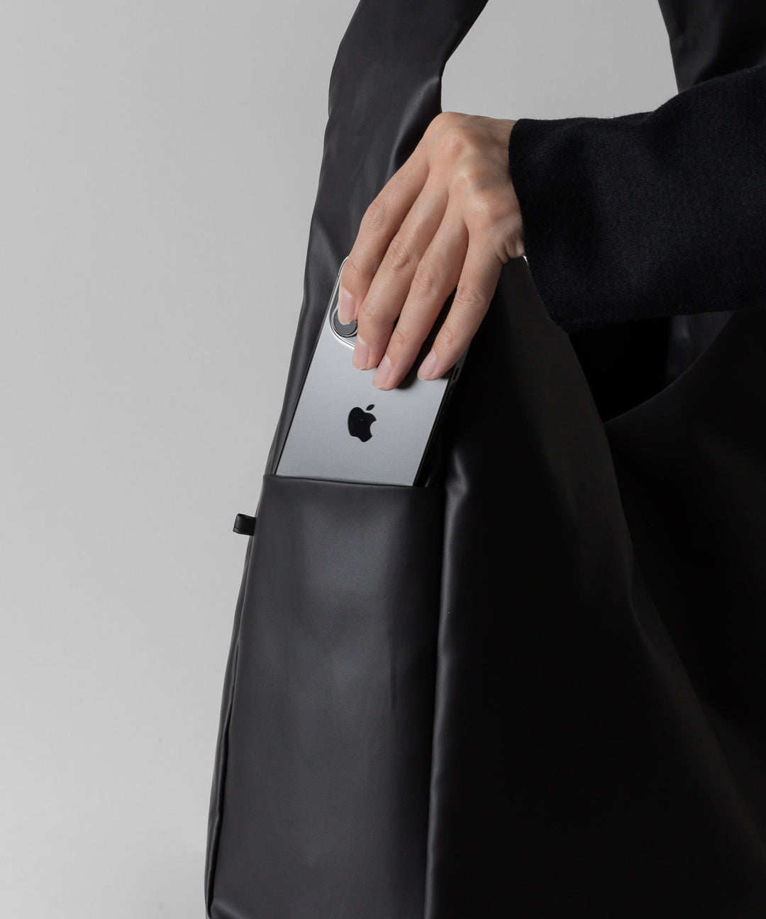 stein(シュタイン)の24SSコレクションSHOULDER BAGのBLACK(COATING) sessionセッション福岡セレクトショップ 公式通販サイト