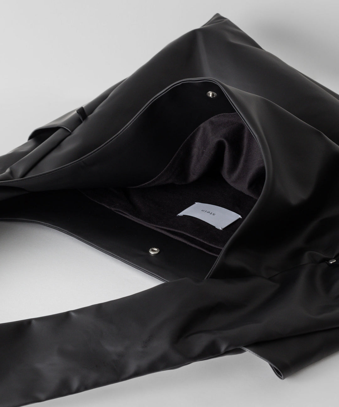 stein(シュタイン)の24SSコレクションSHOULDER BAGのBLACK(COATING) sessionセッション福岡セレクトショップ 公式通販サイト