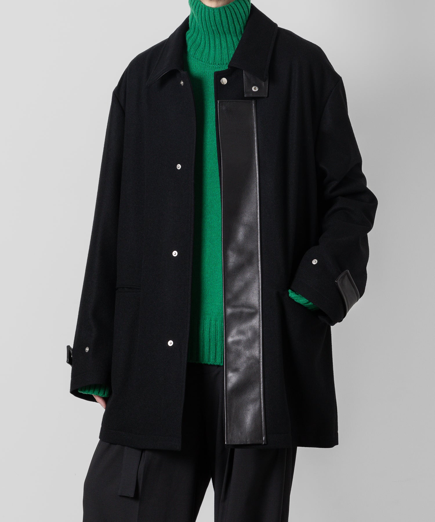 stein(シュタイン)の23AWコレクションLEATHER FLY FRONT LONG JACKETのBLACK