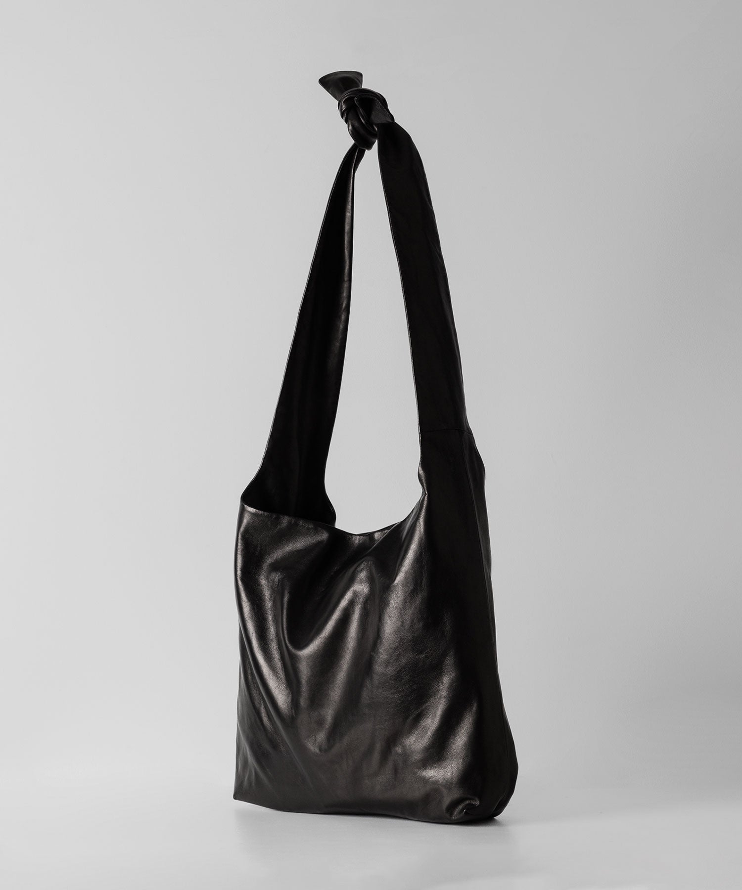 stein / シュタイン】TIE TOTE BAG - BLACK(LEATHER) | 公式通販サイト 