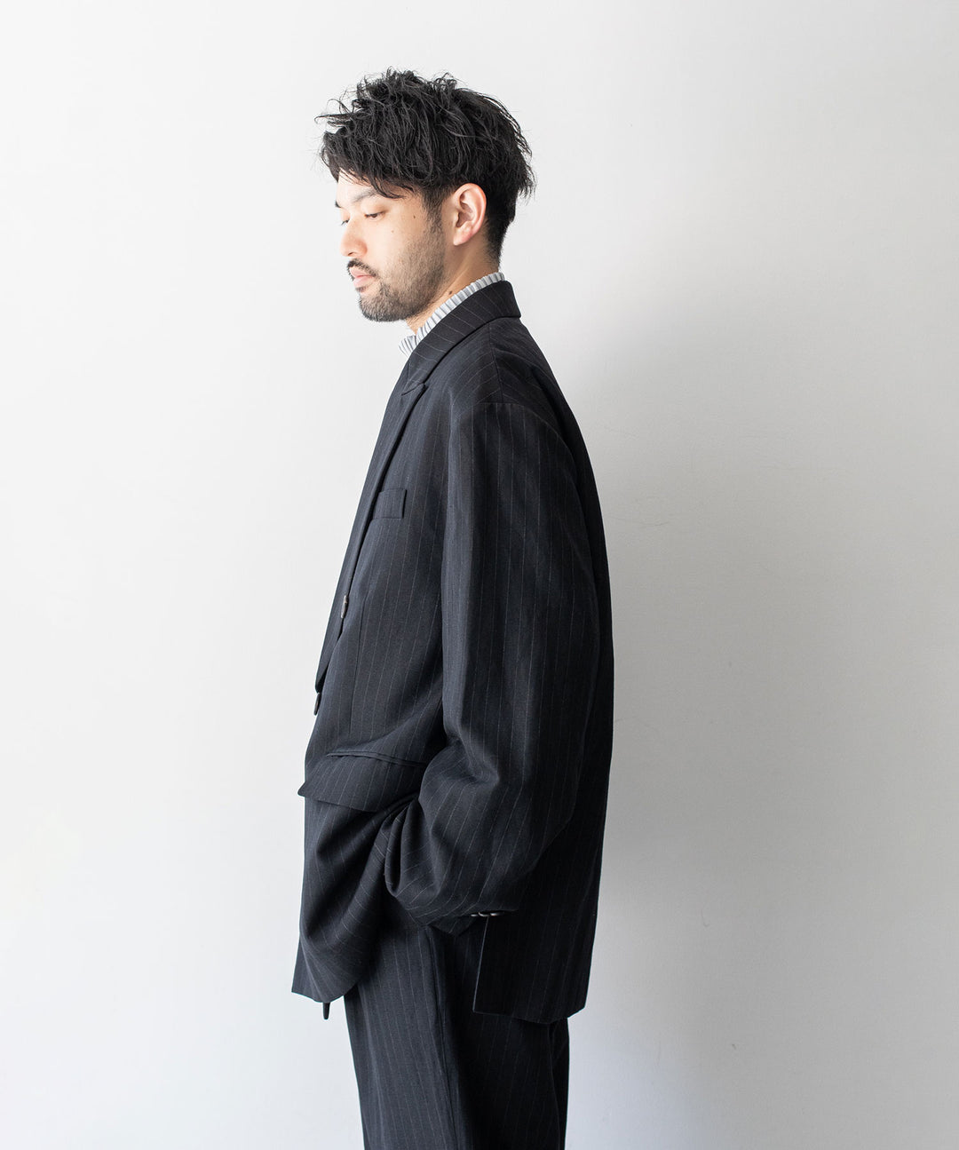 stein(シュタイン)の23AWコレクションOVERSIZED DOUBLE BREASTED JACKETのBLACK