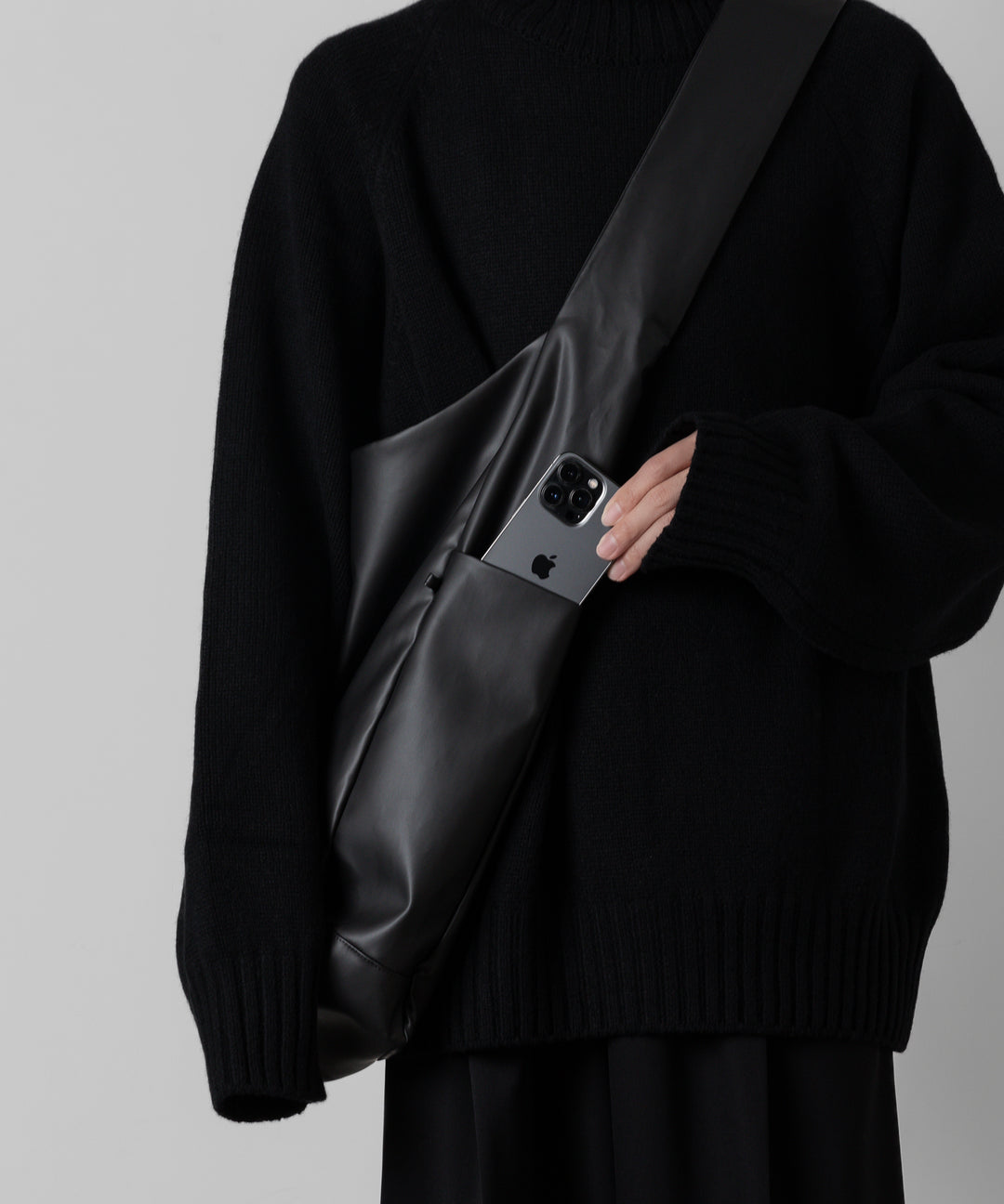 stein(シュタイン)の24SSコレクションSHOULDER BAGのBLACK(COATING) sessionセッション福岡セレクトショップ 公式通販サイト