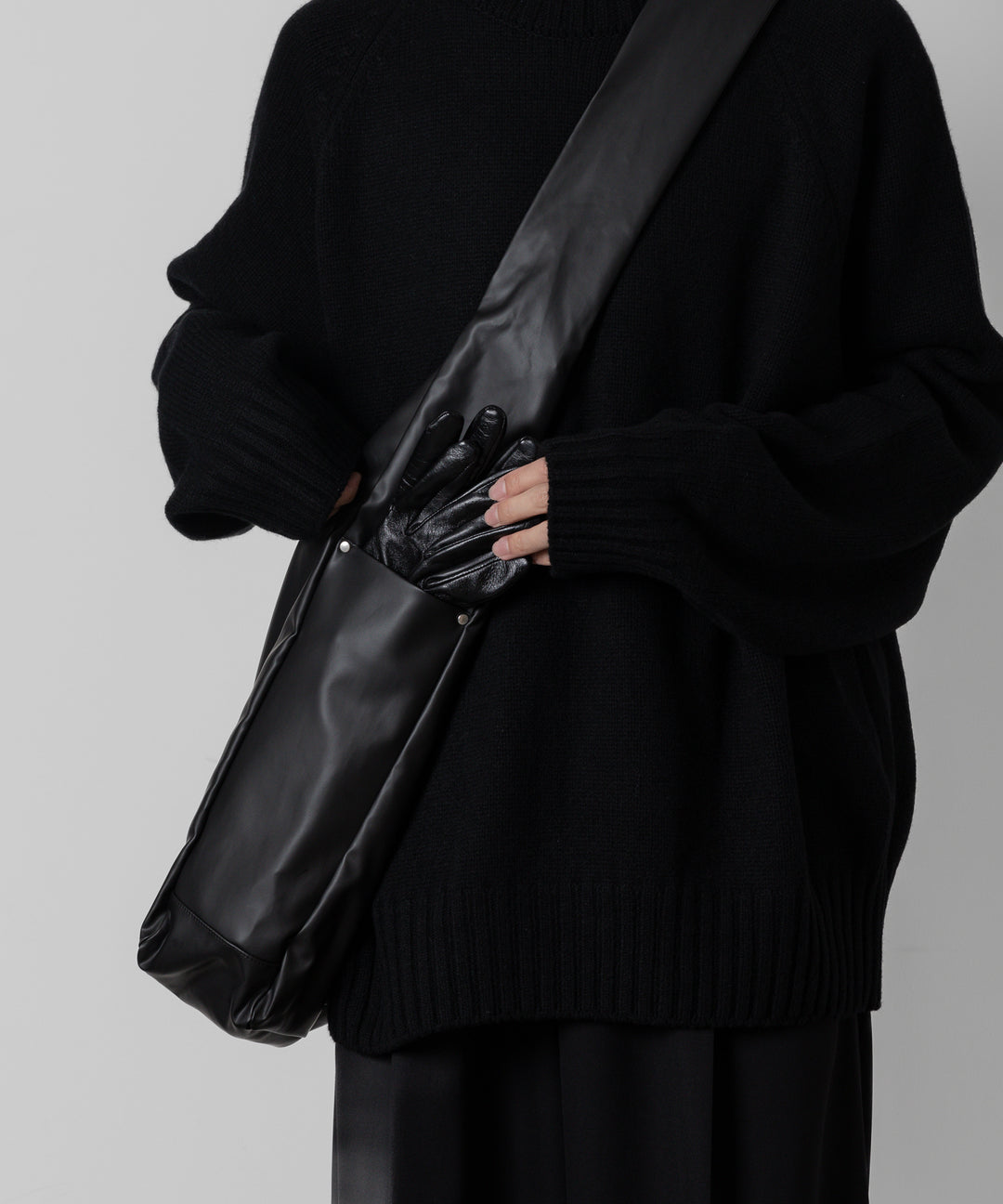 stein(シュタイン)の24SSコレクションSHOULDER BAGのBLACK(COATING) sessionセッション福岡セレクトショップ 公式通販サイト