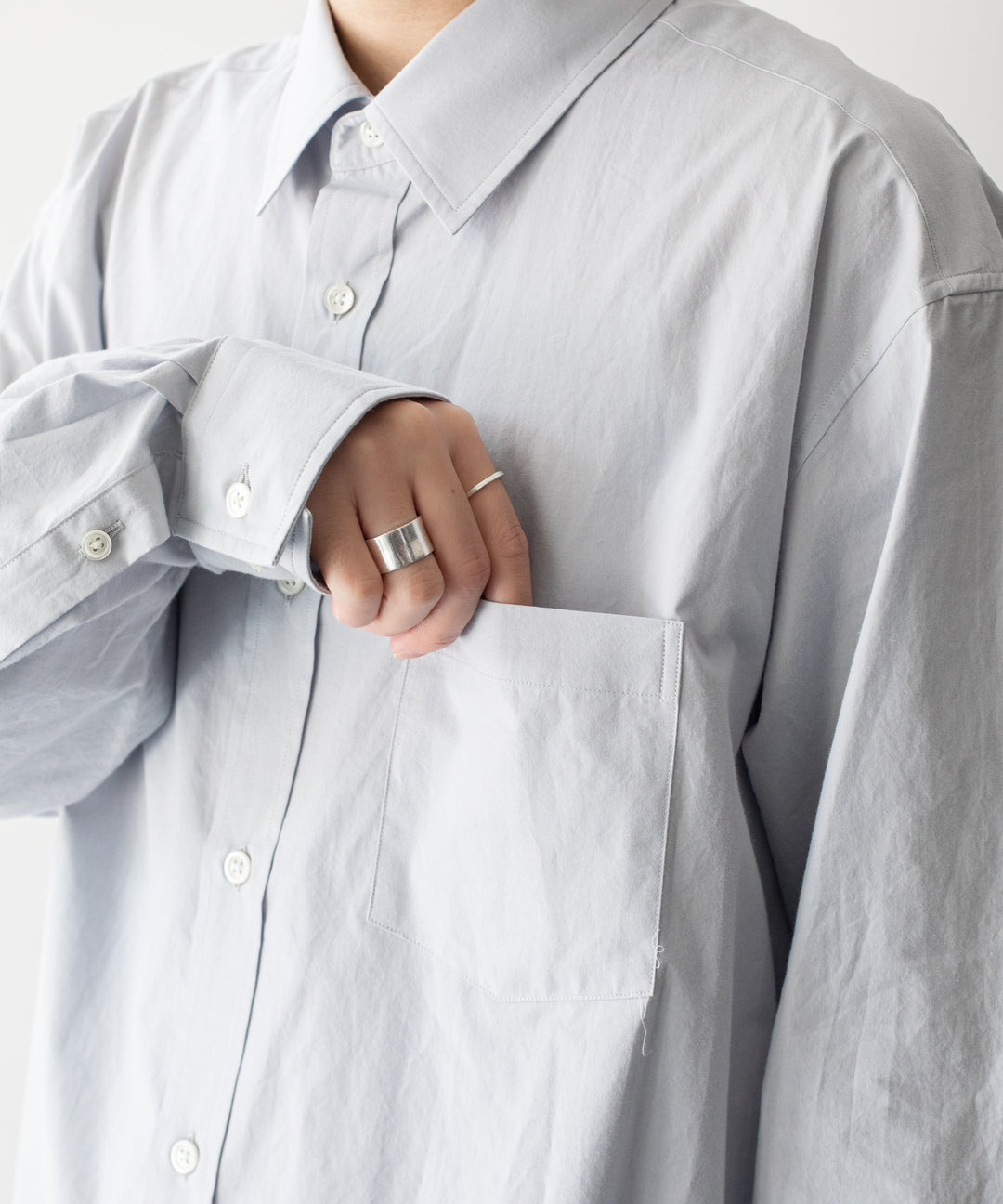 stein(シュタイン)の23AWコレクションOVERSIZED STANDARD SHIRTのOFF GREY