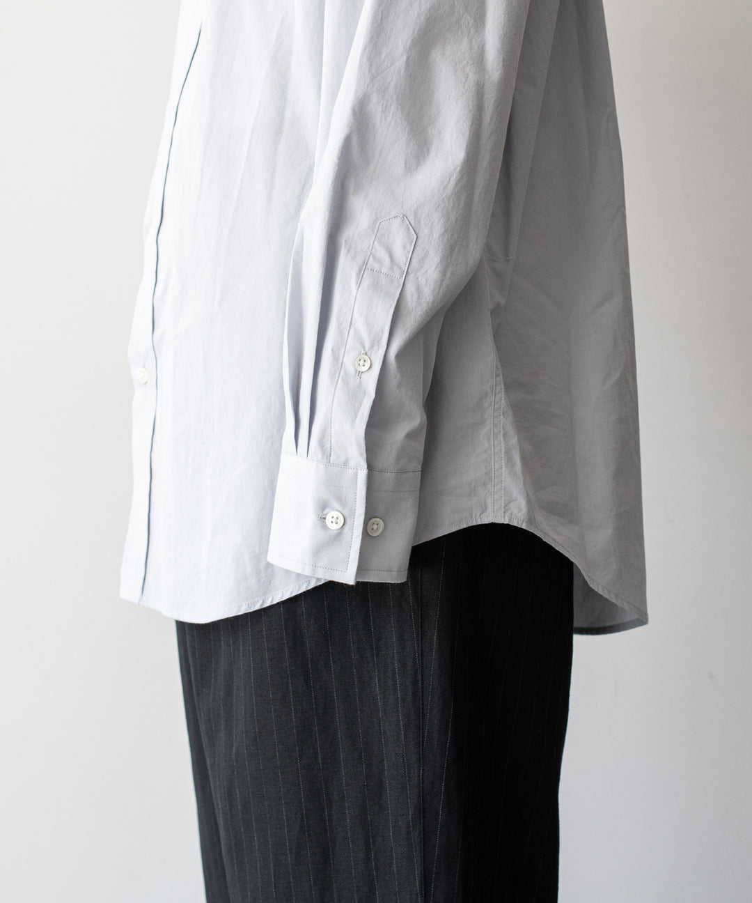 stein(シュタイン)の23AWコレクションOVERSIZED STANDARD SHIRTのOFF GREY