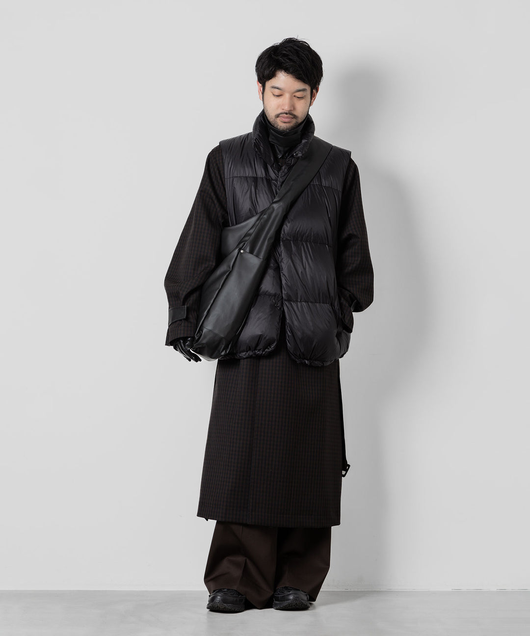 stein(シュタイン)の24SSコレクションSHOULDER BAGのBLACK(COATING) sessionセッション福岡セレクトショップ 公式通販サイト
