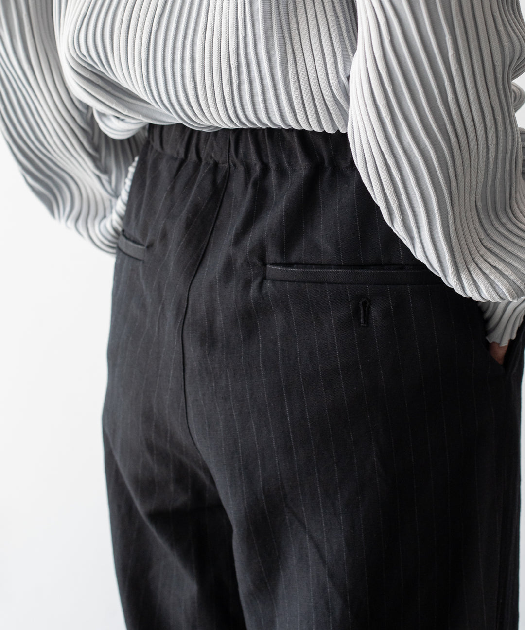 stein(シュタイン)の23AWコレクションDRAWSTRING WIDE TROUSERSのBLACK