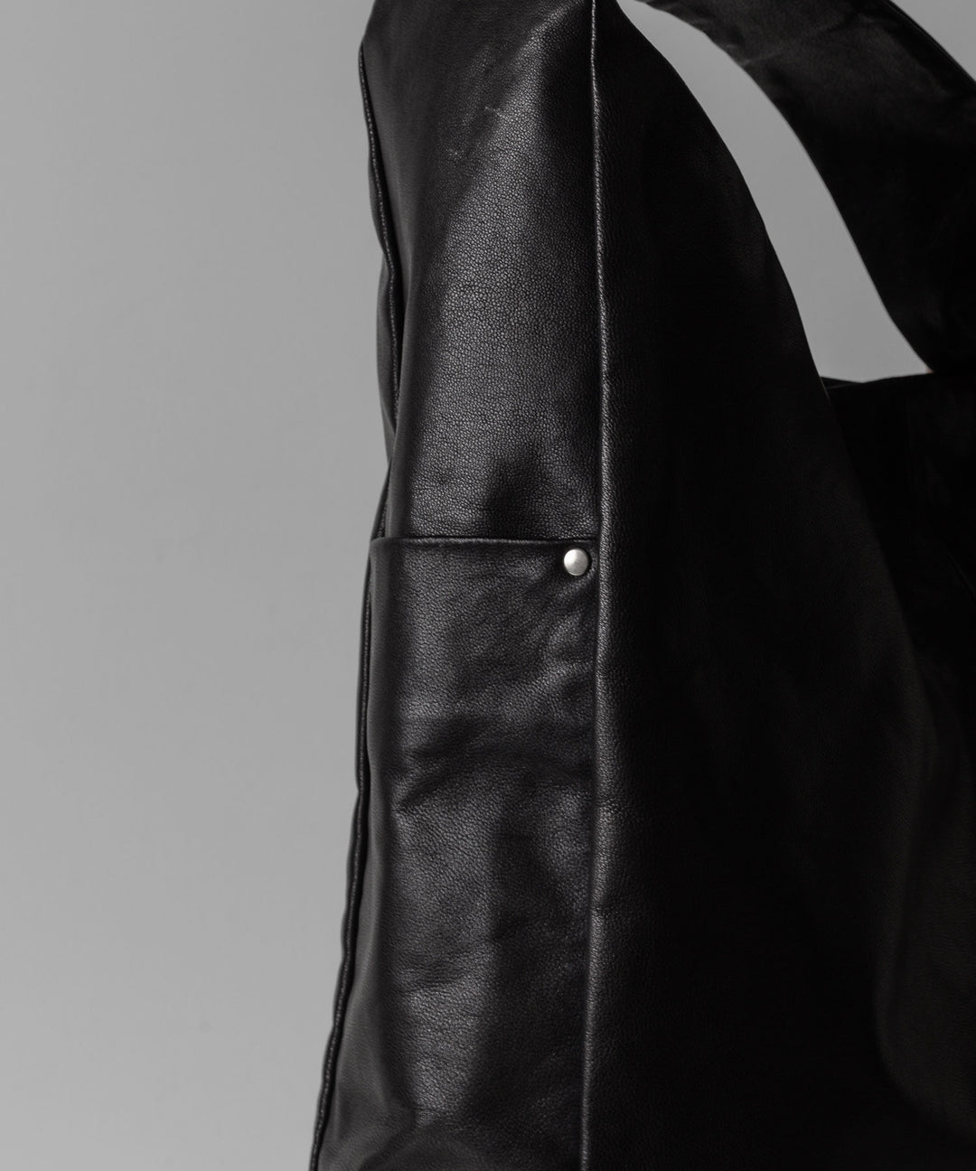 stein(シュタイン)の24SSコレクションSHOULDER BAGのBLACK(LEATHER)stein(シュタイン)の24SSコレクションSHOULDER BAGのBLACK(LEATHER) sessionセッション福岡セレクトショップ 公式通販サイト