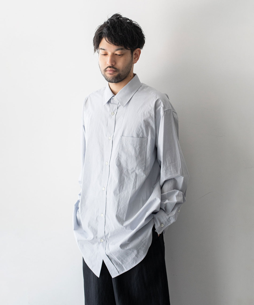 stein(シュタイン)の23AWコレクションOVERSIZED STANDARD SHIRTのOFF GREY