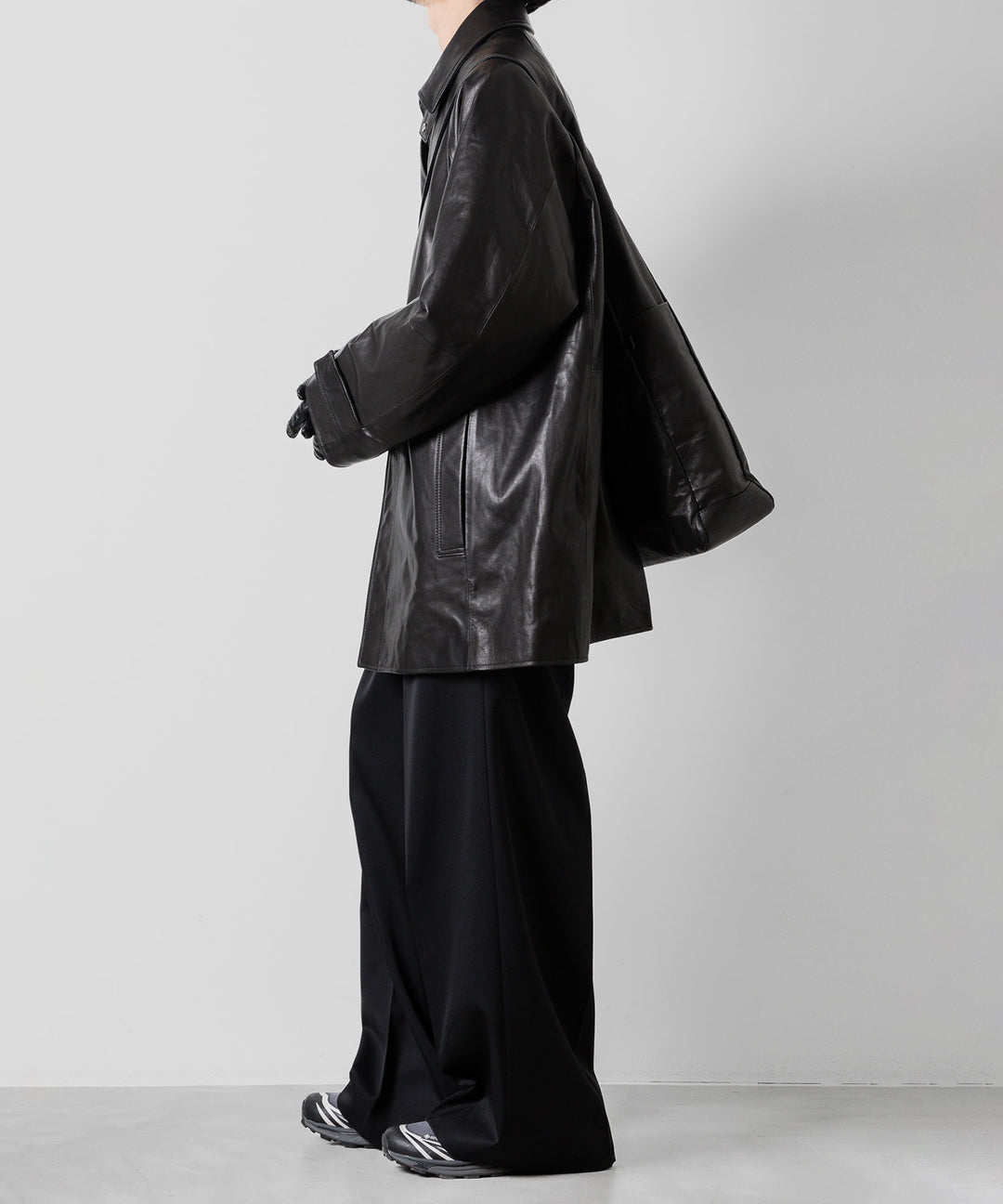 stein(シュタイン)の24SSコレクションSHOULDER BAGのBLACK(LEATHER) 公式通販サイトsession福岡セレクトショップ