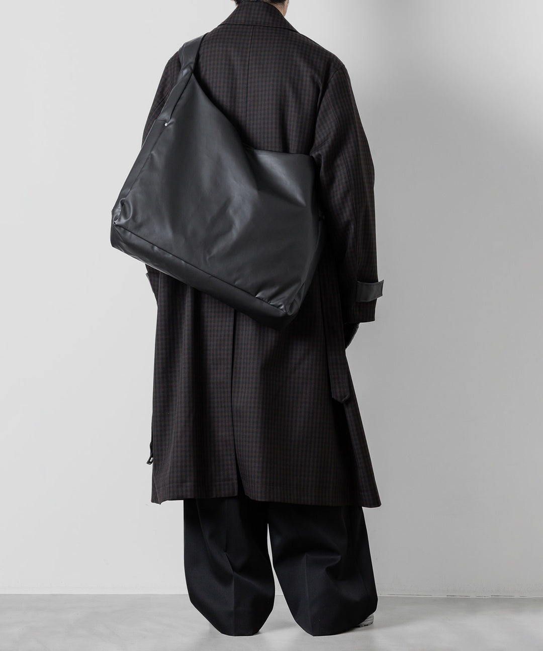 stein(シュタイン)の24SSコレクションSHOULDER BAGのBLACK(COATING) sessionセッション福岡セレクトショップ 公式通販サイト