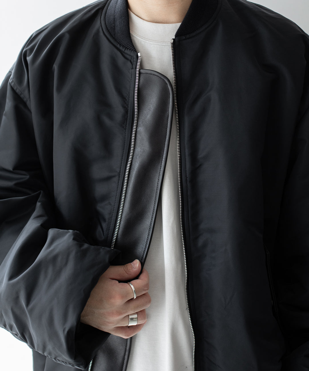 stein(シュタイン)の23AWコレクションOVERSIZED FLIGHT JACKETのBLACK