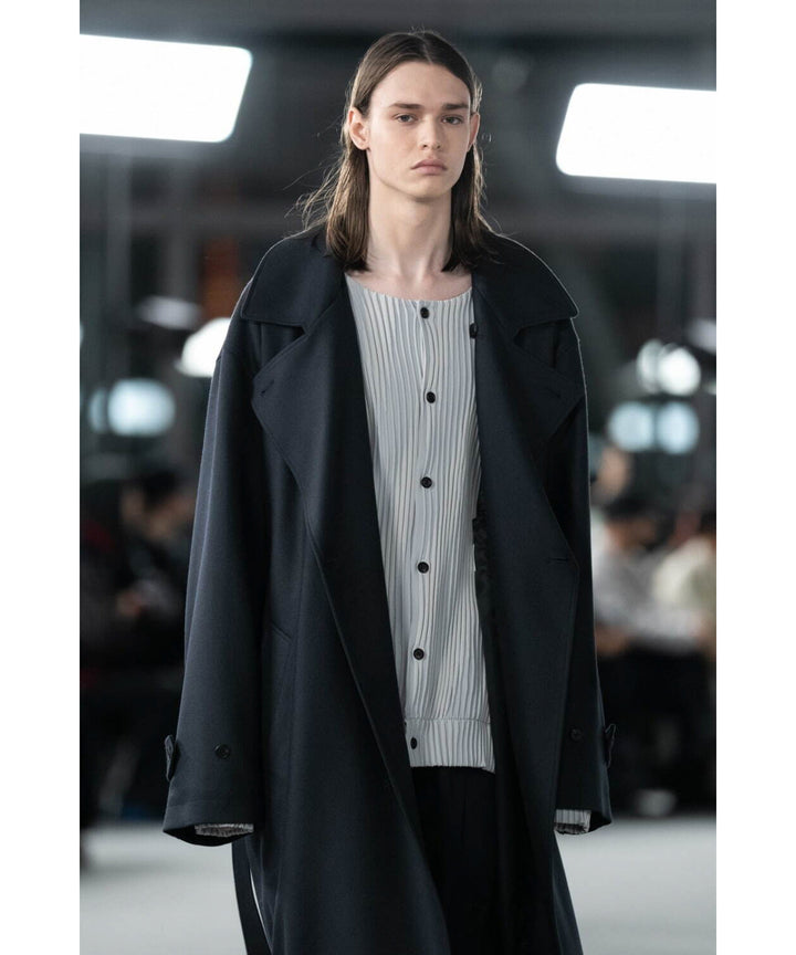 stein(シュタイン)の23AWコレクションのOVERESIZED DOUBLE BREASTED COATのBLACK
