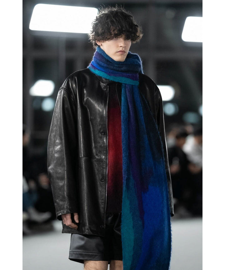 stein(シュタイン)の23AWコレクションGRADATION MOHAIR MUFFLERのBLUE BLACK