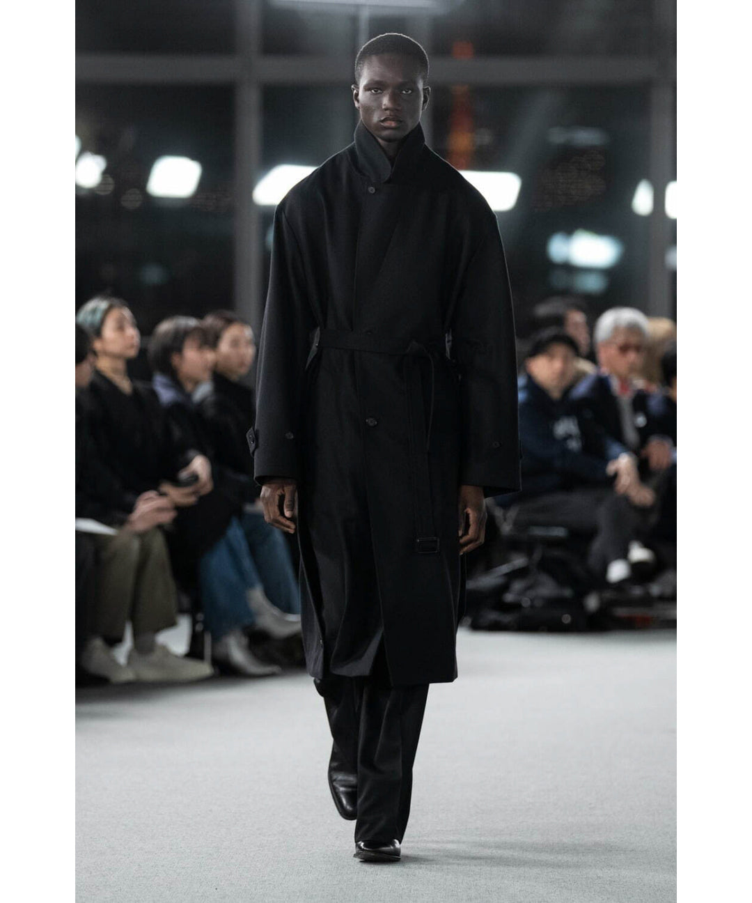 stein(シュタイン)の23AWコレクションOVERSIZED LAYERED SINGLE COATのBLACK