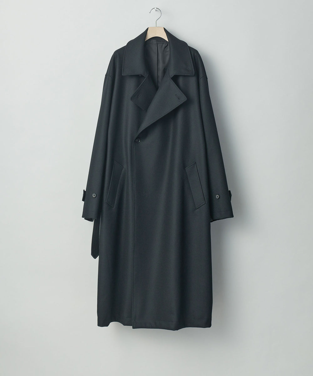 stein(シュタイン)の23AWコレクションのOVERESIZED DOUBLE BREASTED COATのBLACK