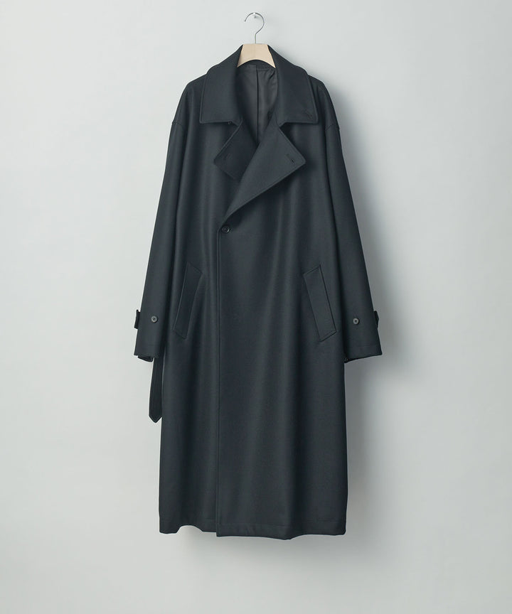 stein(シュタイン)の23AWコレクションのOVERESIZED DOUBLE BREASTED COATのBLACK