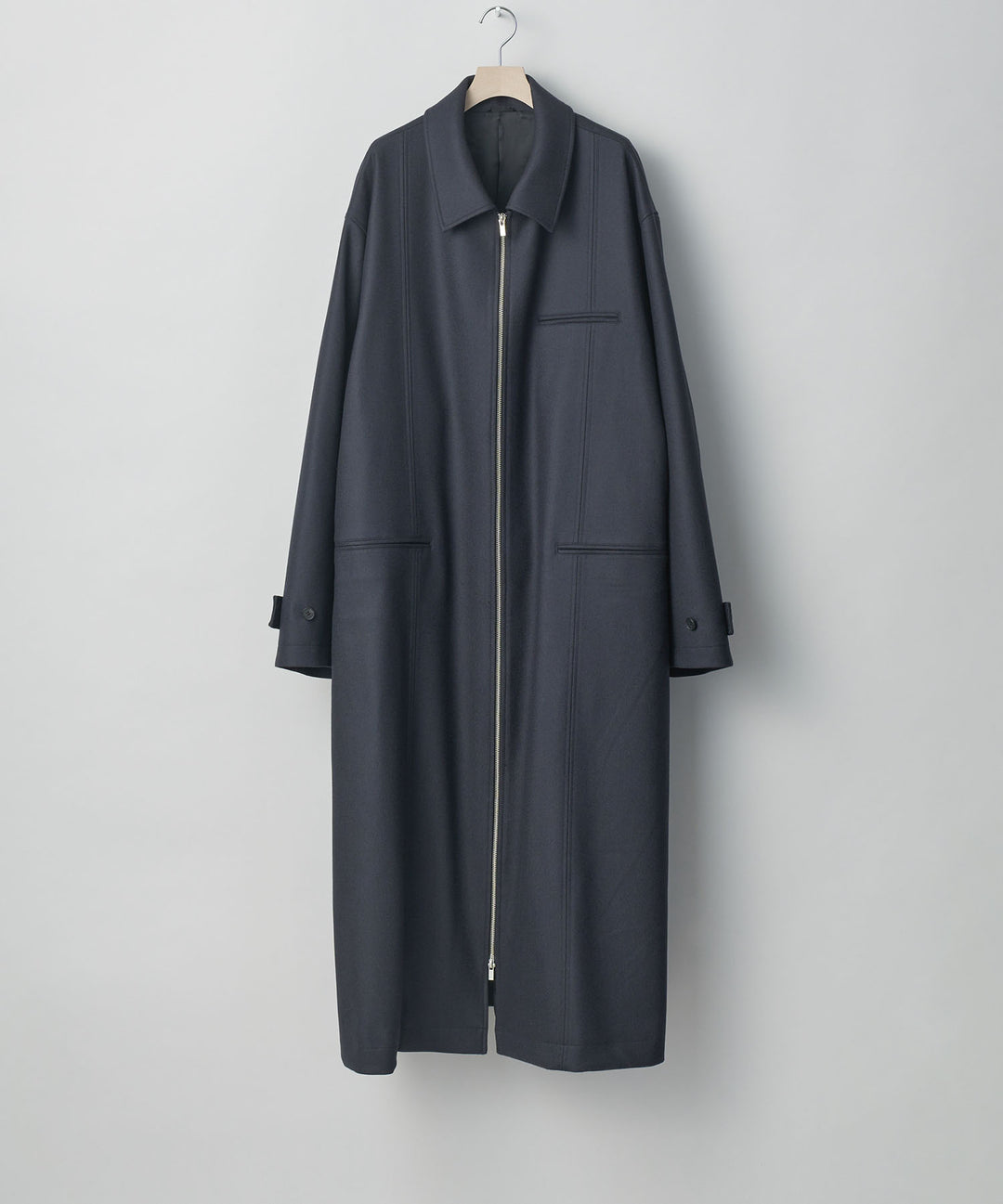 stein(シュタイン)の23AWコレクションOVERSIZED MAXI-LENGTH ZIP COATのDARK CHARCOAL