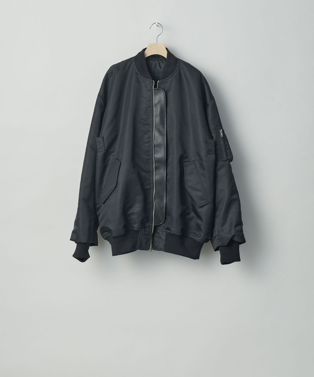 stein(シュタイン)の23AWコレクションOVERSIZED FLIGHT JACKETのBLACK