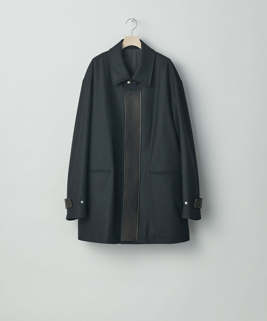 stein(シュタイン)の23AWコレクションLEATHER FLY FRONT LONG JACKETのBLACK