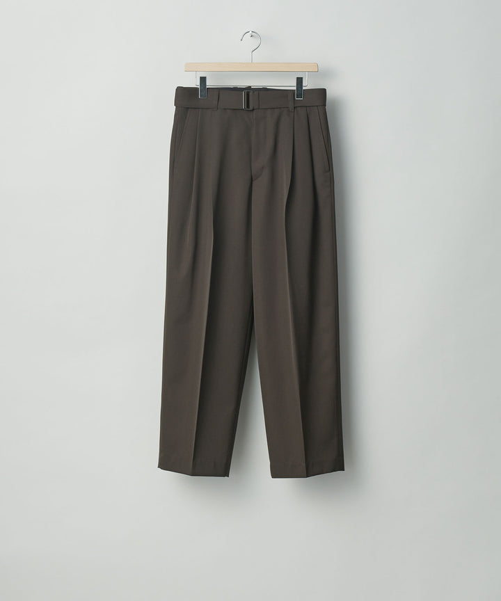 stein(シュタイン)の23AWコレクションBELTED WIDE STRAIGHT TROUSERSのMILITARY KHAKI