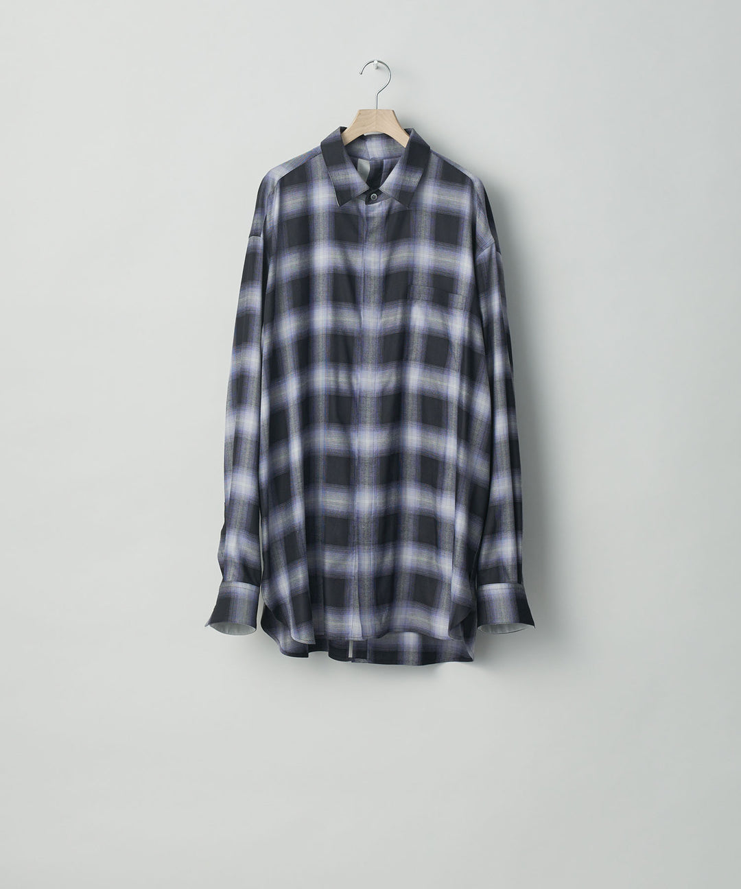 stein(シュタイン)の23AWコレクションOVERSIZED BREAKABLE LONG SHIRTのPURPLE OMBRE