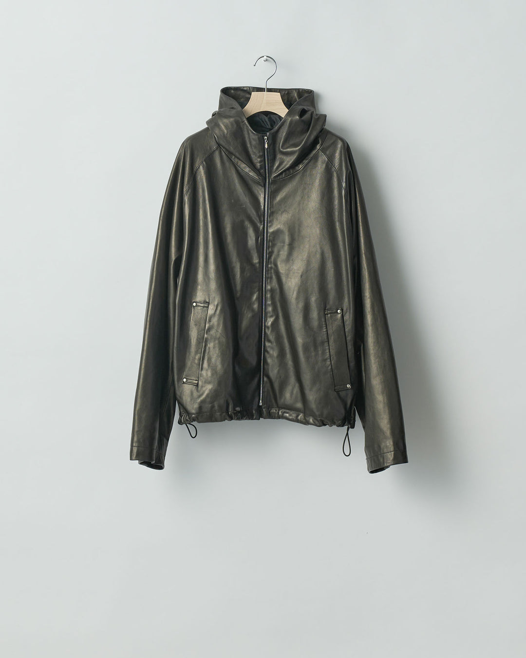 stein(シュタイン)の24SSコレクションLEATHER HOODED SHORT JACKETのBLACK