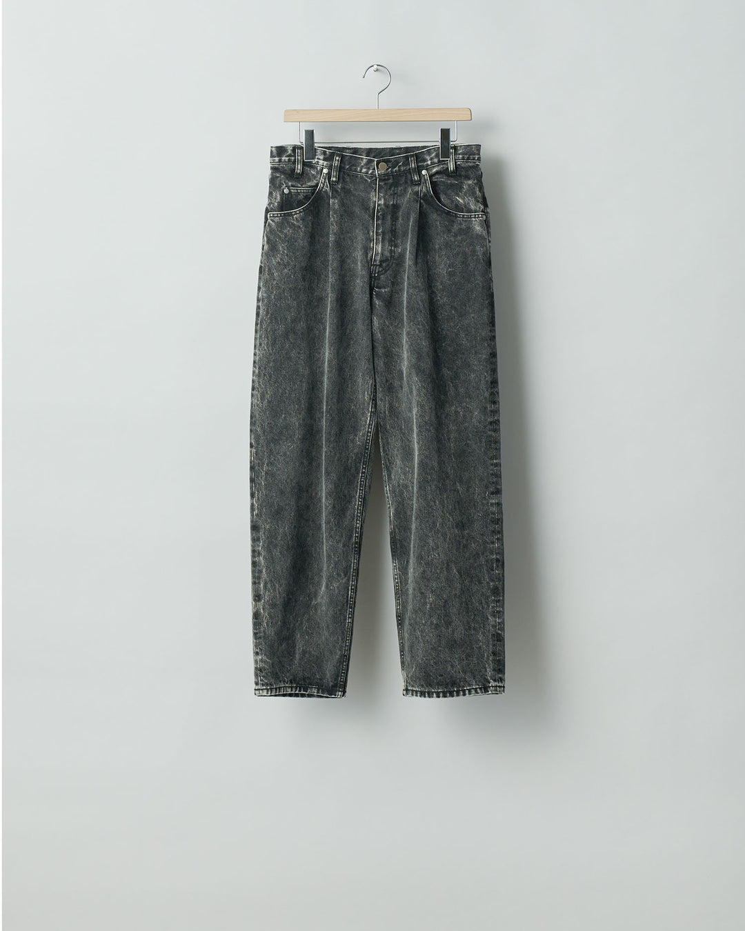 stein(シュタイン)の24SSコレクションCHEMICAL BLEACHED DENIM JEANSのBLACK