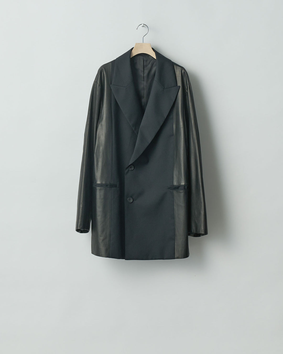 stein(シュタイン)の24SSコレクションCONTRUST PEAK LAPELS JACKETのBLACK sessionセッション福岡セレクトショップ 公式通販サイト