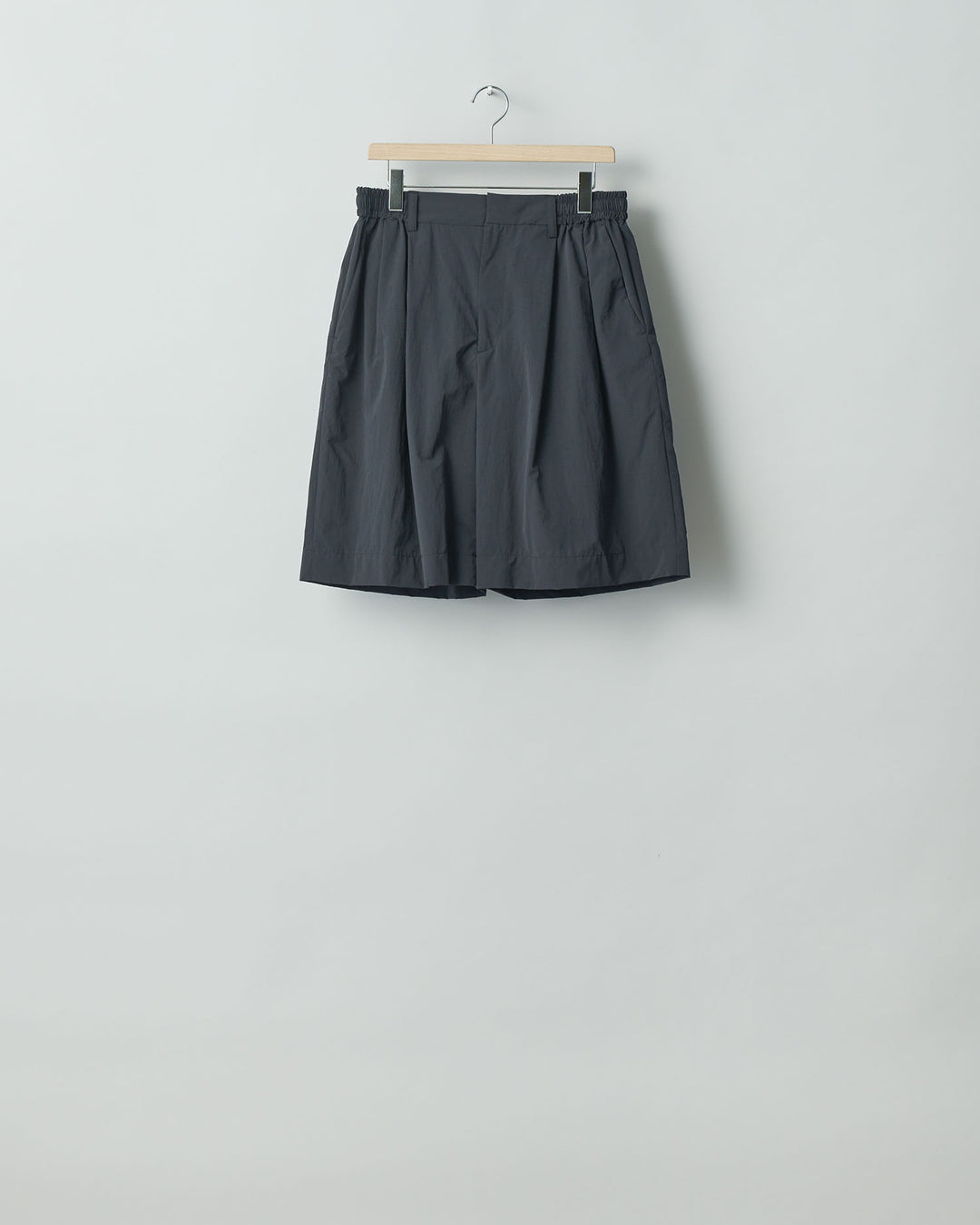 ssstein stein(シュタイン)の24SSコレクションWINDPROOF NYLON WIDE EASY SHORT TROUSERSのBLACK 公式通販サイトsession福岡セレクトショップ