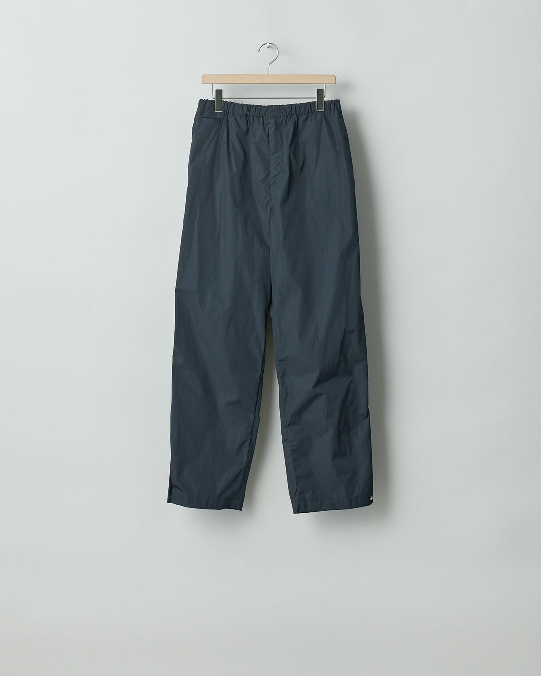 【stein】ssstein シュタインのNYLON TAFTA TRACK EASY TROUSERSのDARK NAVY  公式通販サイトsession福岡セレクトショップ