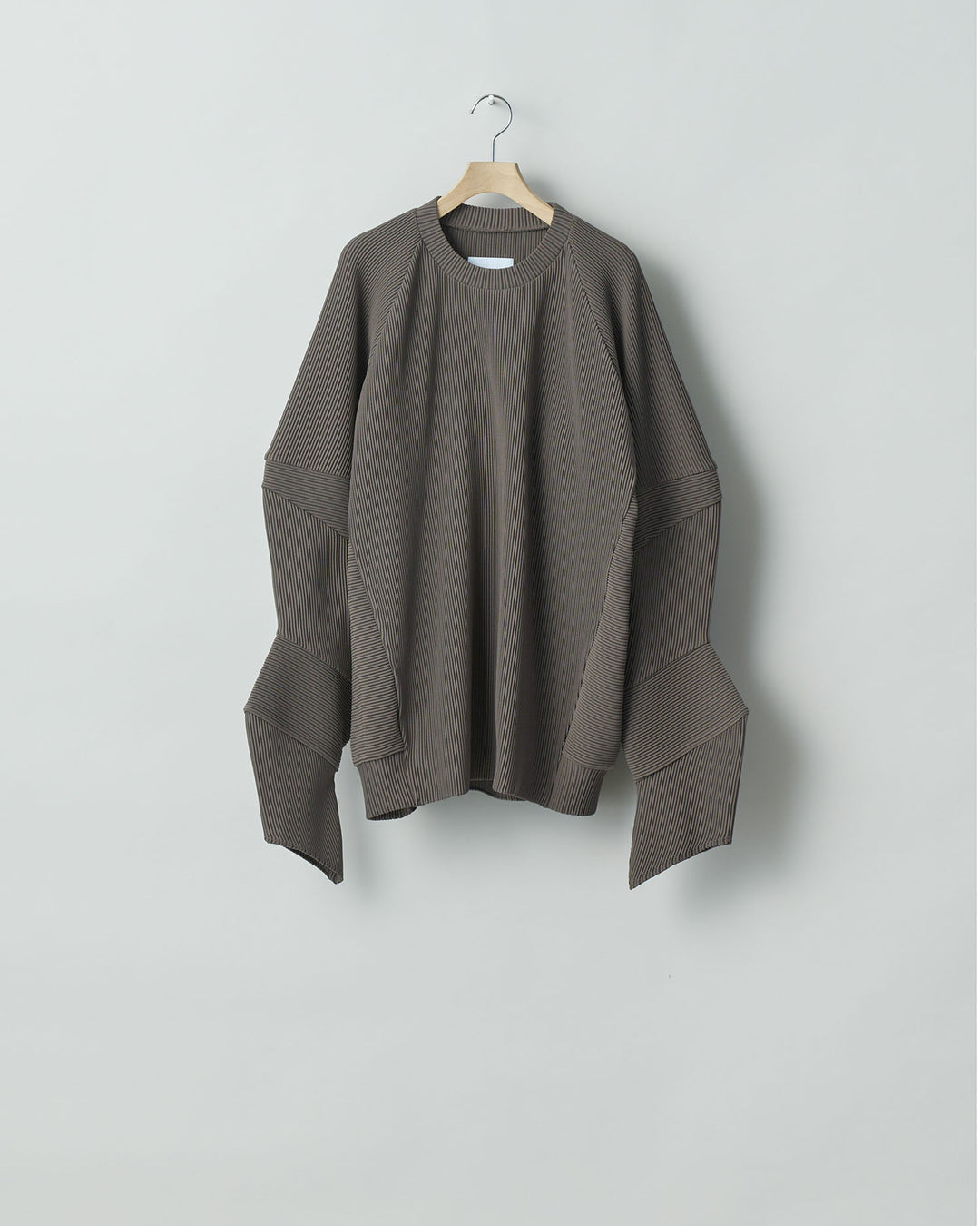 【stein】ssstein シュタインのGRADATION PLEATS COMBINATION SLEEVES LS - D.GREIGE 公式通販サイトsession福岡セレクトショップ
