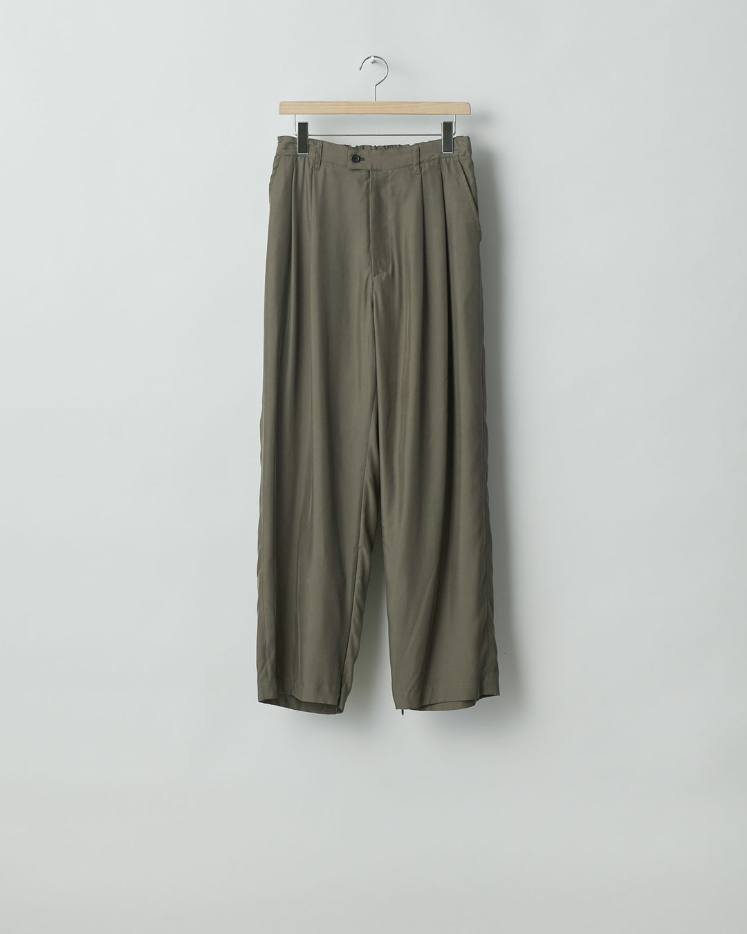 stein(シュタイン)の24SSコレクションCUPRO WIDE EAZY TROUSERSのGREY KHAKI【stein】ssstein シュタインのCUPRO WIDE EAZY TROUSERS - GREY KHAKI公式通販サイトsession福岡セレクトショップ