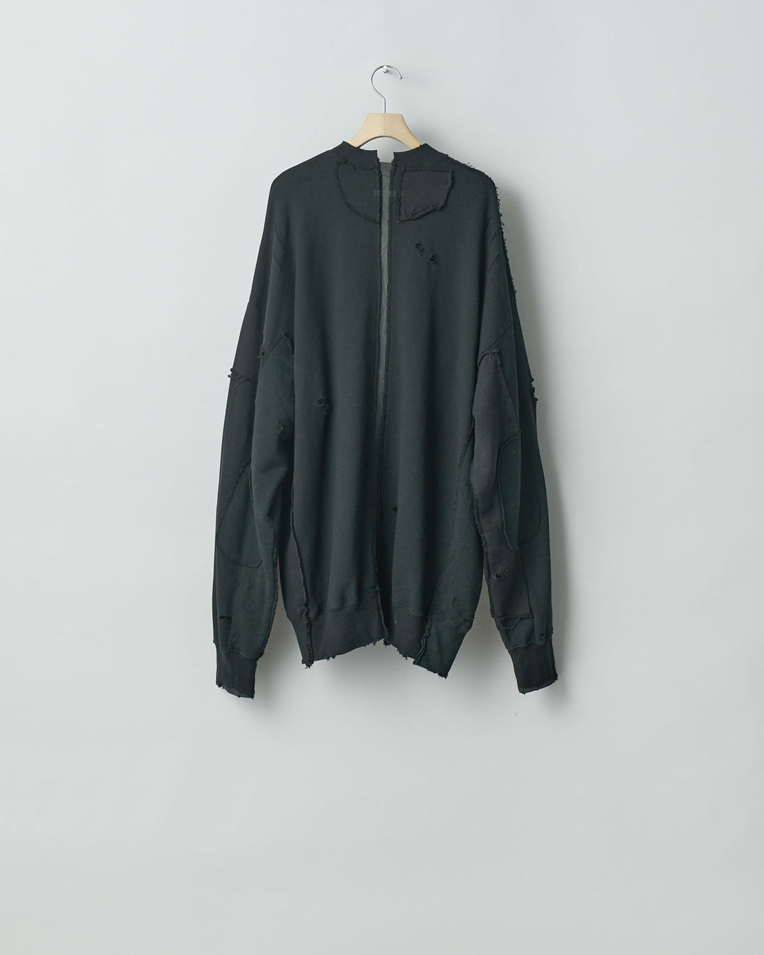 stein(シュタイン)の24SSコレクションOVERSIZED RECONSTRUCTION SWEAT LSのBLACK