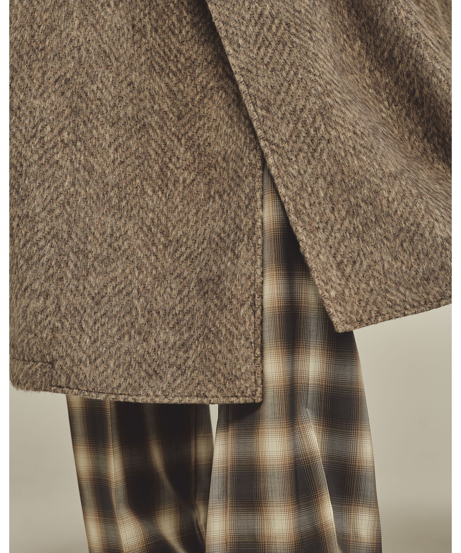 SUBLATIONS(サブレーションズ)の26AWコレクションのLOOK009